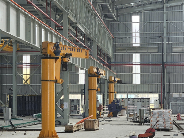 CẦU TRỤC QUAY (JIB CRANE)
